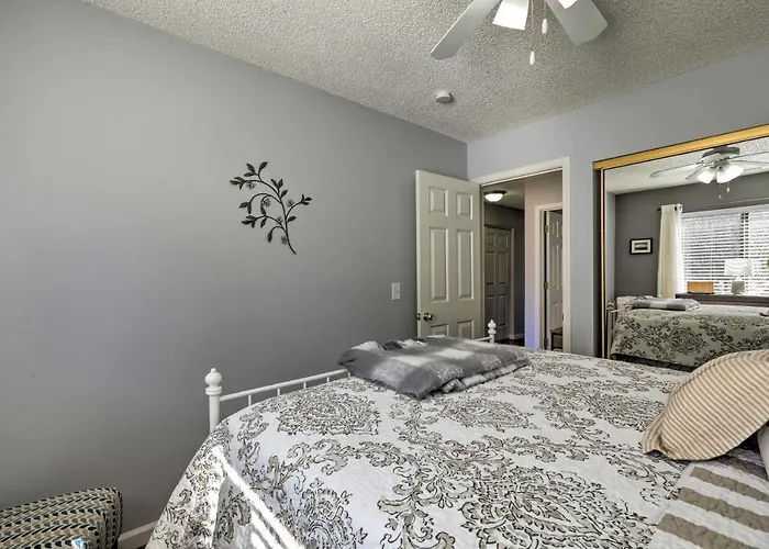 Holiday home < 1 Mi To Golfing & Hiking! *
